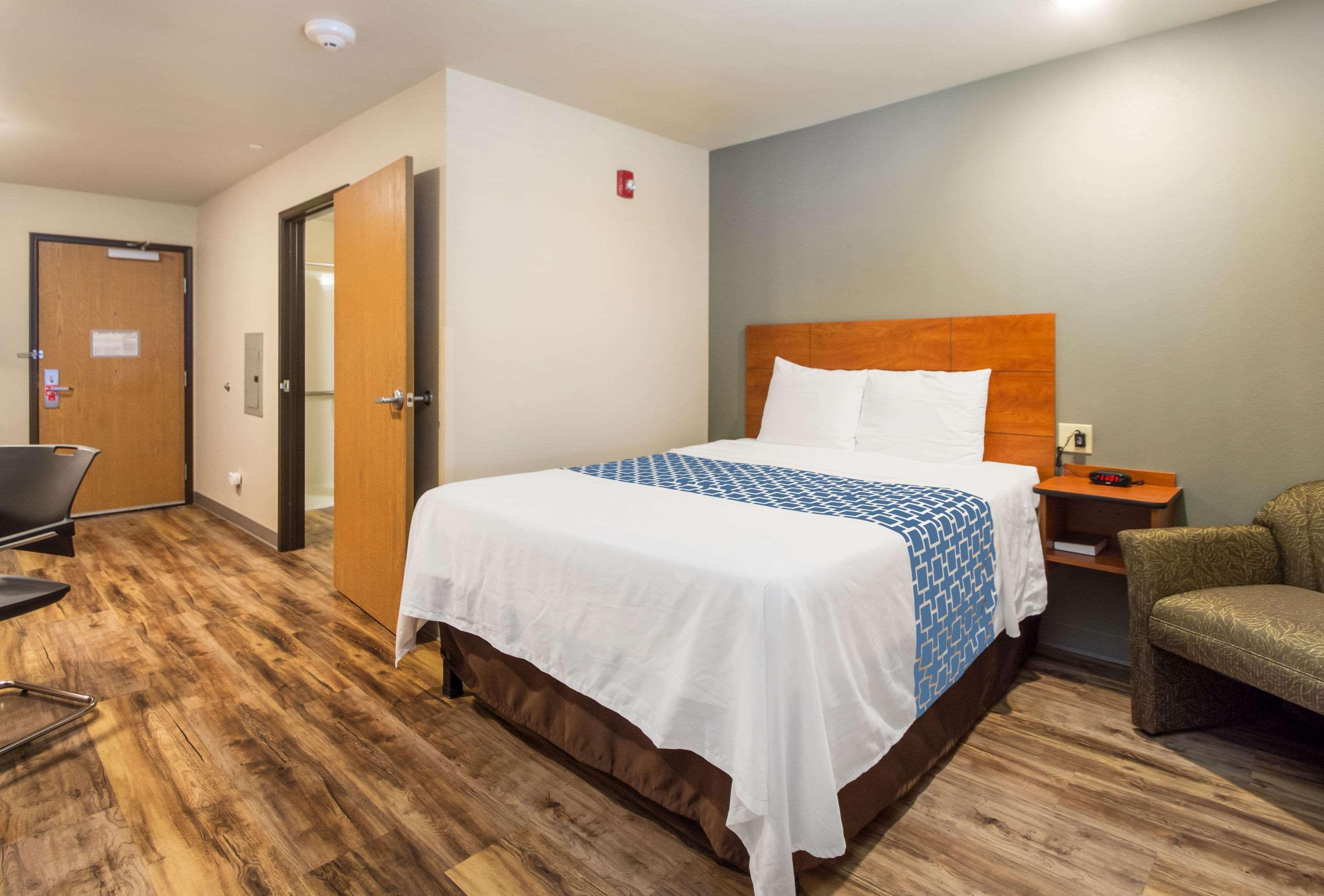 Econo Lodge Burlington Buitenkant foto