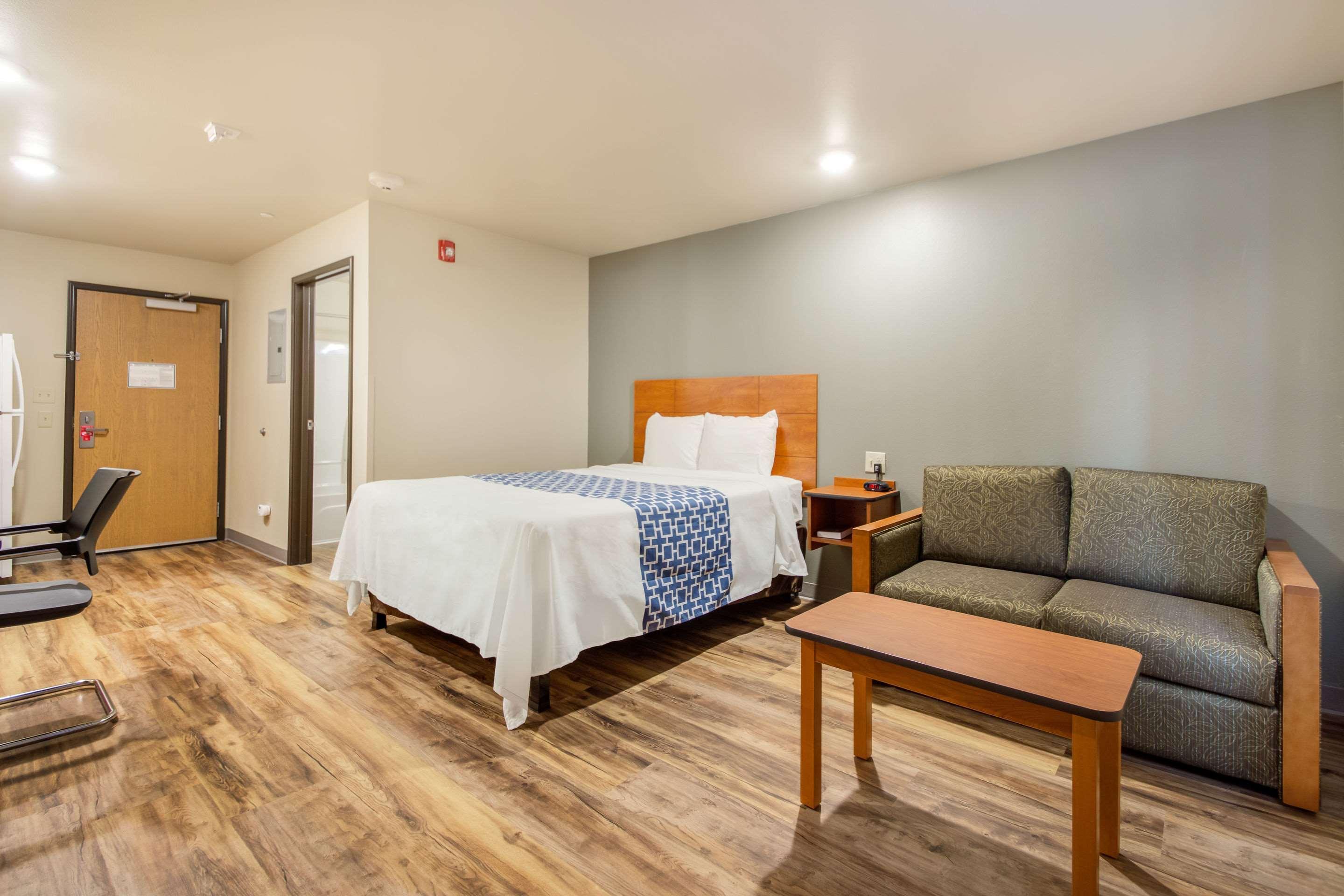 Econo Lodge Burlington Buitenkant foto