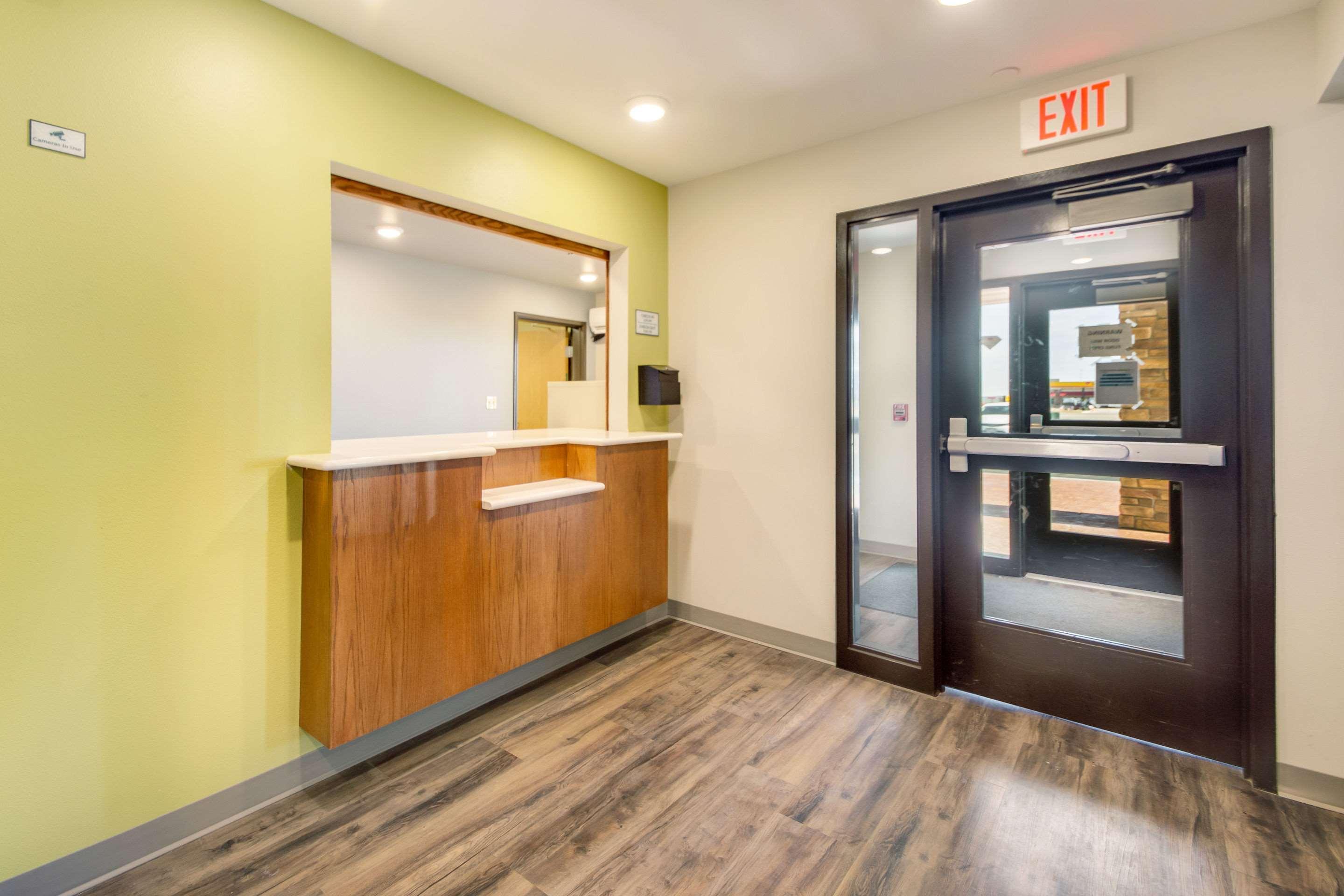 Econo Lodge Burlington Buitenkant foto