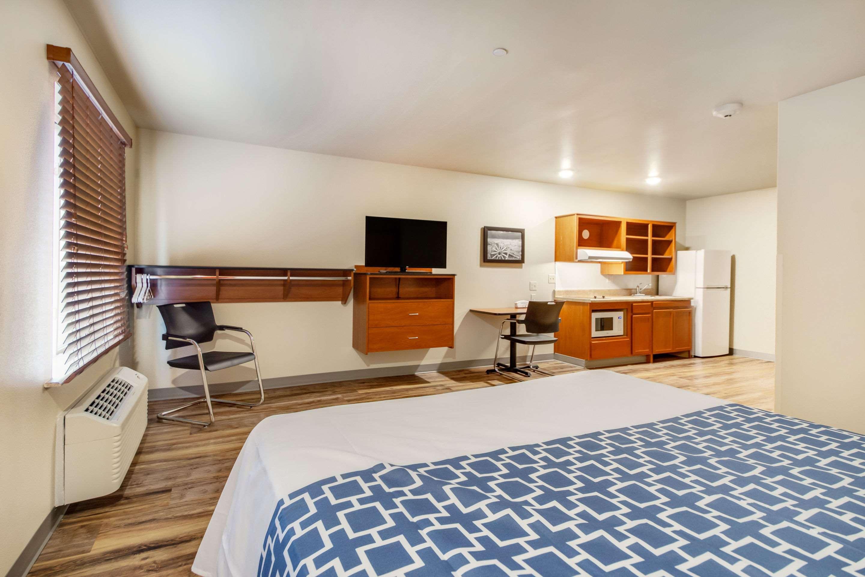 Econo Lodge Burlington Buitenkant foto