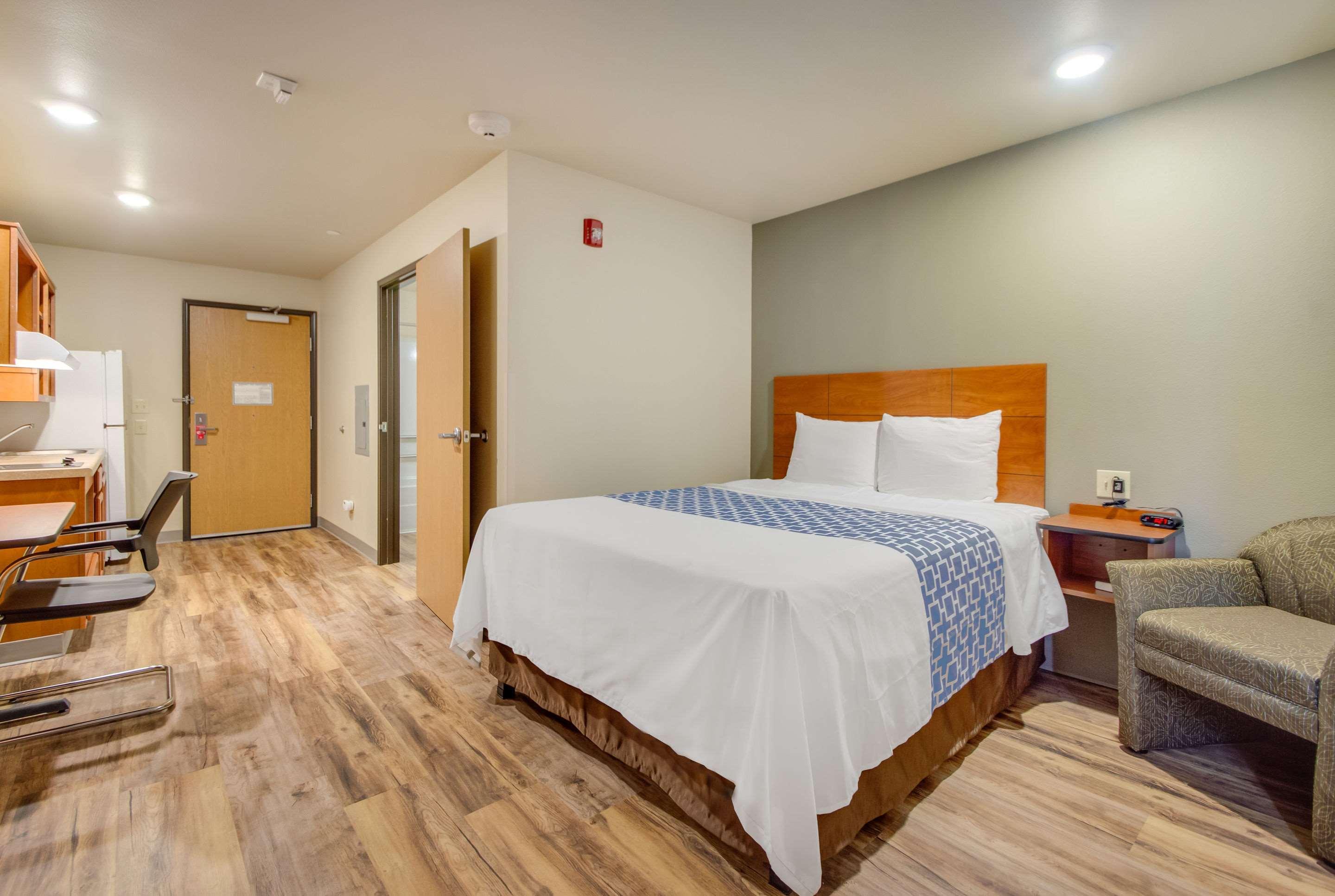 Econo Lodge Burlington Buitenkant foto