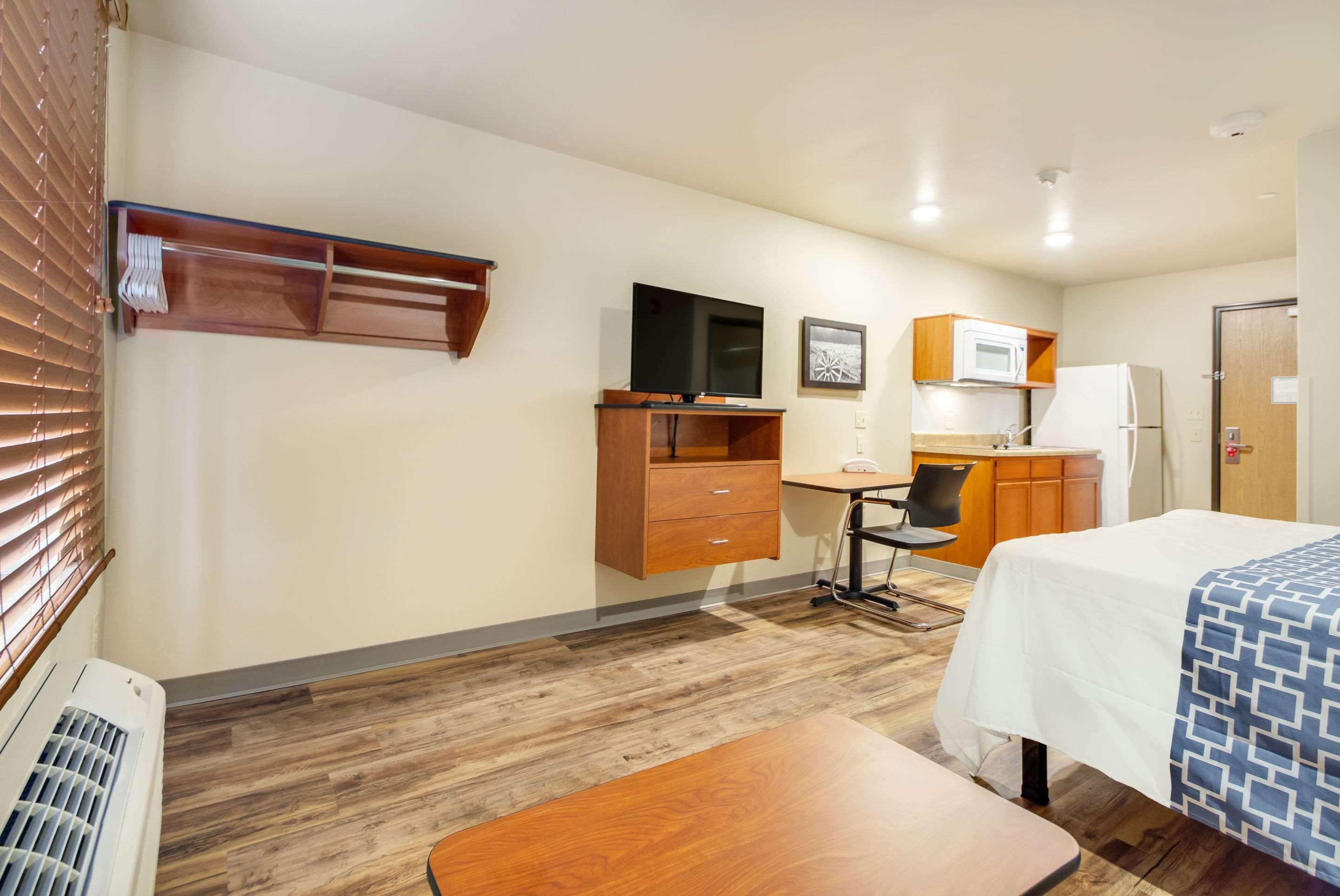 Econo Lodge Burlington Buitenkant foto