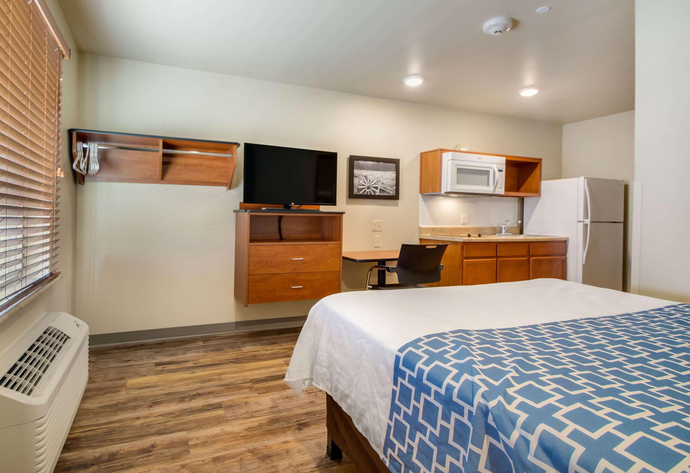 Econo Lodge Burlington Buitenkant foto