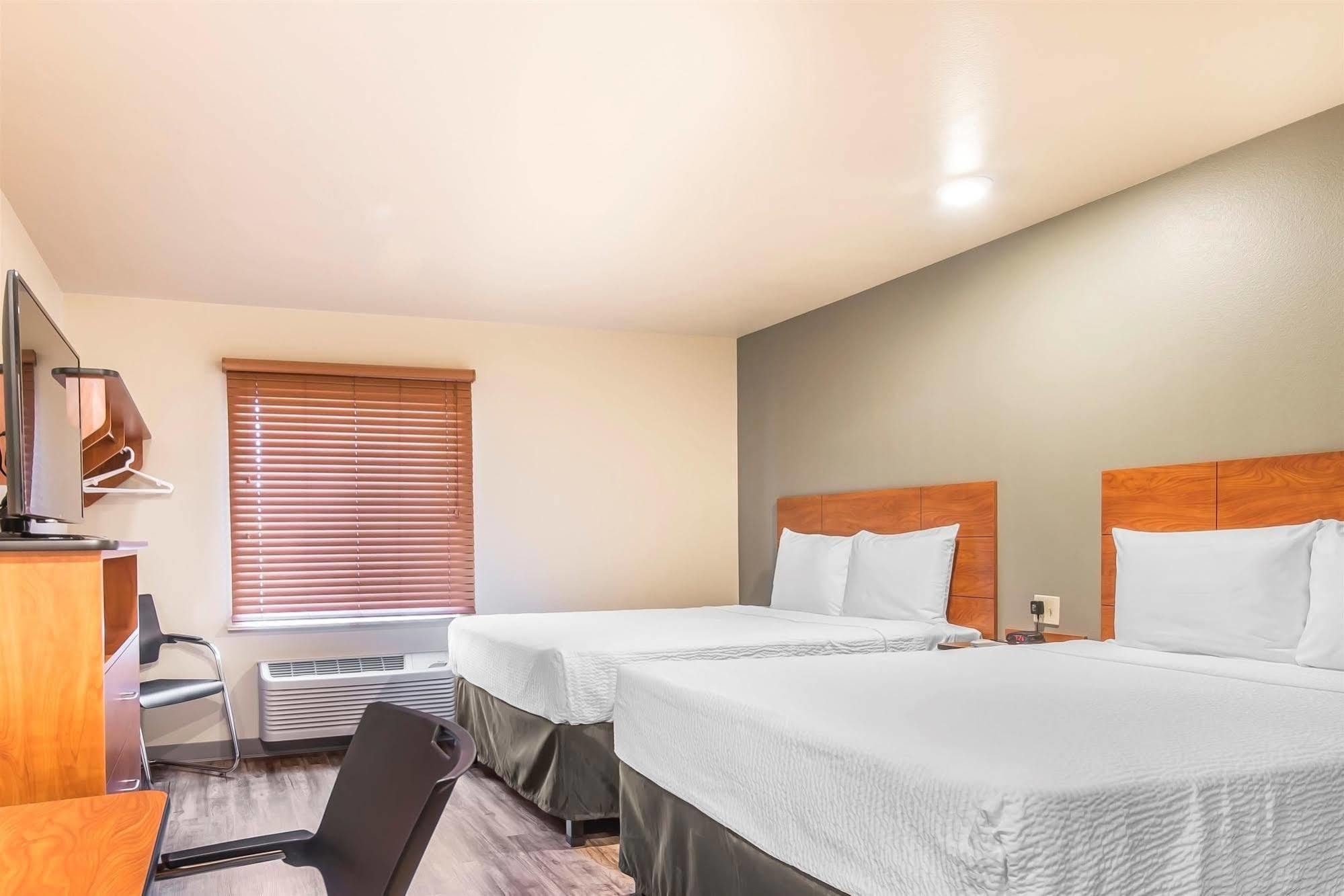 Econo Lodge Burlington Buitenkant foto