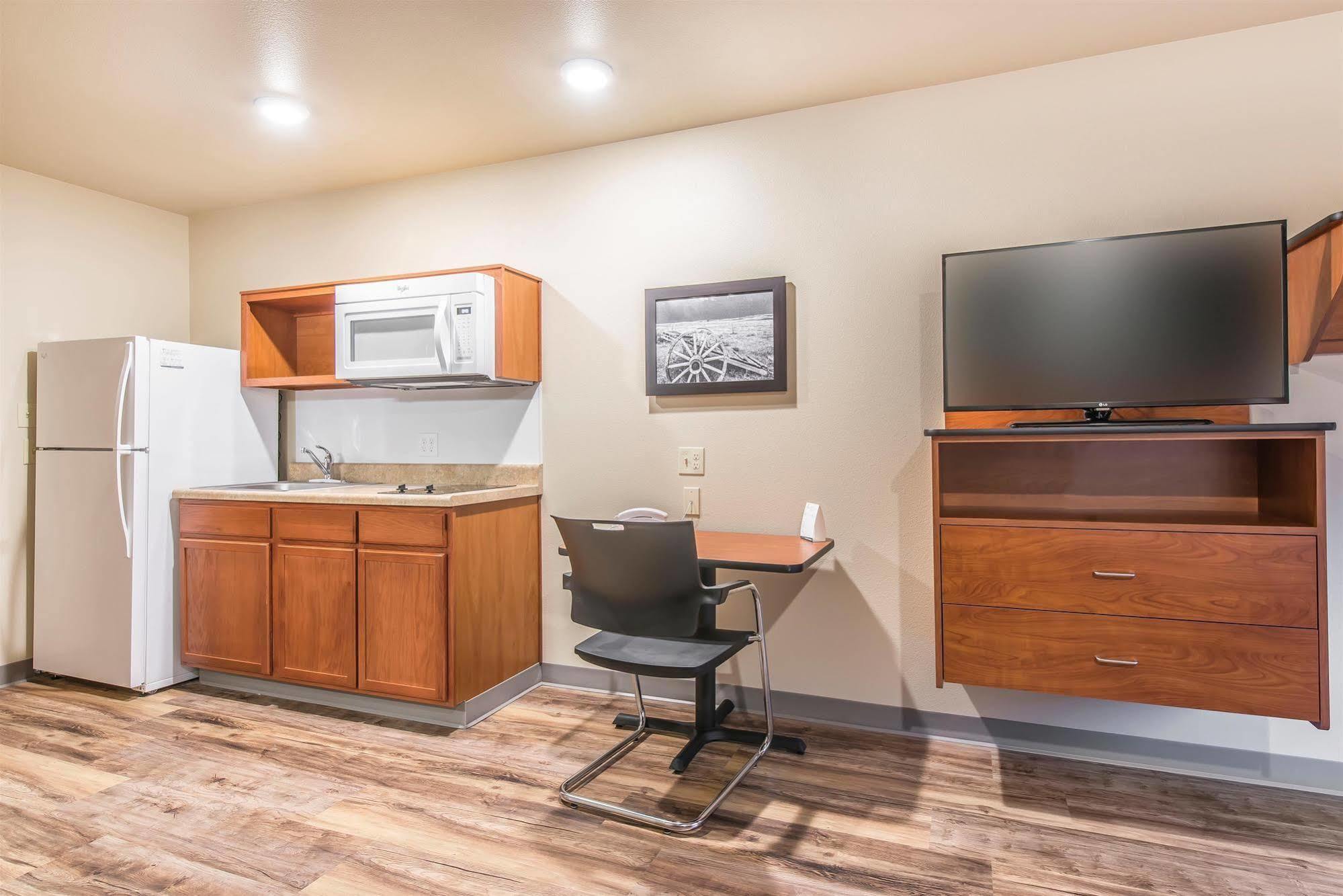 Econo Lodge Burlington Buitenkant foto